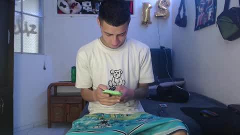 Snapshot of sr_porn01 chatting on December 21, 2:25 pm sr_porn01 online show from December 21, 2:25 pm