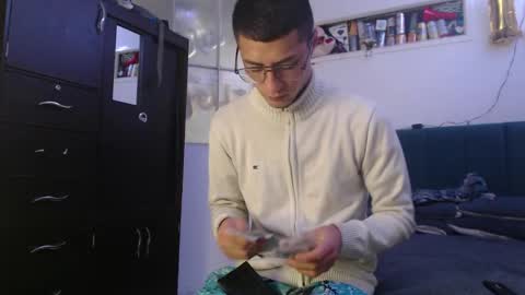 Snapshot of sr_porn01 chatting on February 17, 3:11 pm sr_porn01 online show from February 17, 3:11 pm