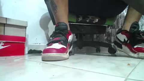 sr master cum its my old account online show from February 15, 6:39 pm