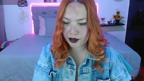 Sara online show from April 11, 1:26 pm