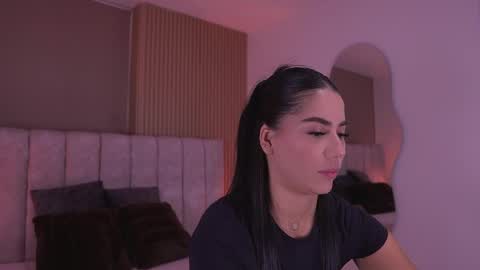 samantha online show from April 20, 7:17 pm