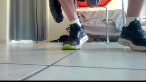 Snapshot of ssenzo chatting on October 26, 12:39 pm ssenzo online show from October 26, 12:39 pm