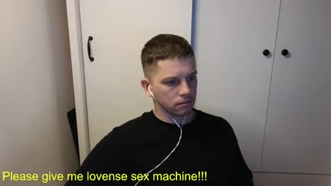 st1vemaster01 online show from March 22, 5:06 pm