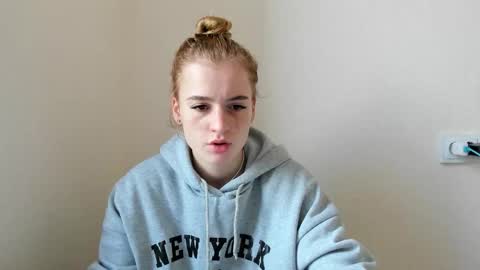 Snapshot of stacey__doll chatting on September 10, 2:34 am stacey__doll online show from September 10, 2:34 am