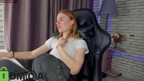 Stacey GMT5 Mo Tu We Th Fr Sa 3am -10am online show from February 3, 1:02 am