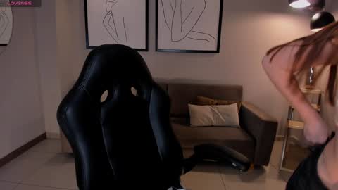 Stacy Woods online show from January 29, 5:02 pm