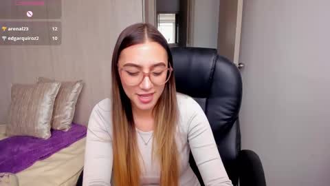 Stacy Conner online show from September 17, 8:12 pm