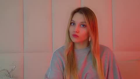 StacyEvances online show from March 16, 5:44 am