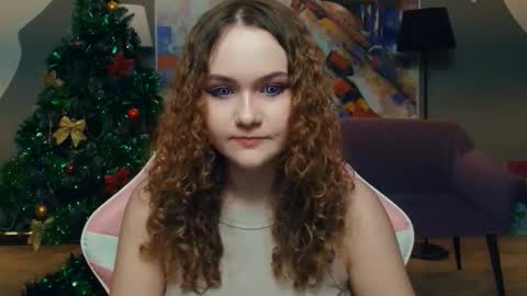 Violet online show from February 26, 7:39 pm