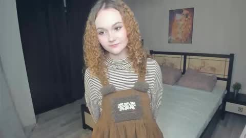 Violet online show from February 8, 7:50 pm