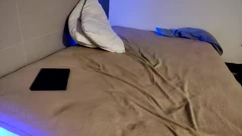 Straightupdownbad online show from November 27, 9:50 am