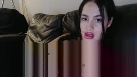 daisy online show from March 25, 4:08 am