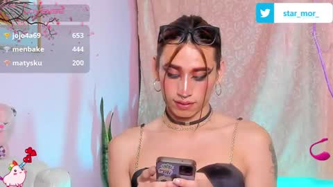 Snapshot of star_mor_ chatting on January 23, 3:58 am  estrellita online show from January 23, 3:58 am