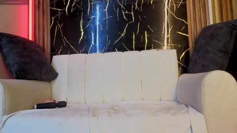 starlight_mature11_aws online show from March 26, 10:48 pm