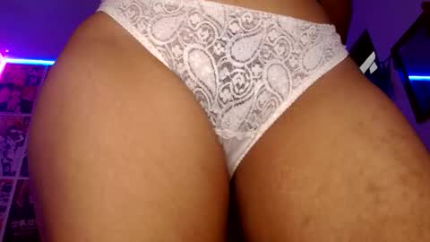      online show from November 12, 5:15 pm