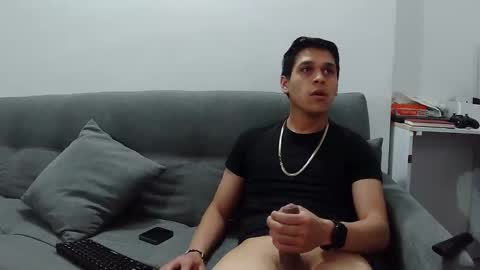 Snapshot of steban_jyj chatting on October 24, 2:12 am Katalleya and Steban online show from October 24, 2:12 am
