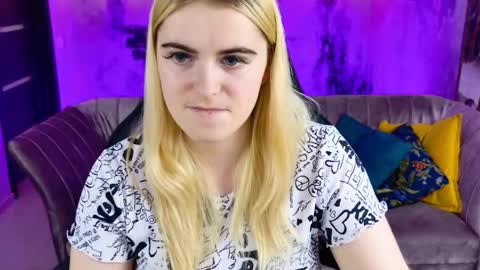 Snapshot of stef_nicks chatting on October 22, 9:23 am stef_nicks online show from October 22, 9:23 am