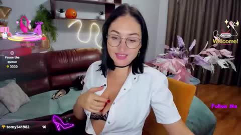 StefanaWinter online show from October 27, 11:54 am