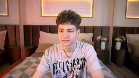 Esrefan online show from February 10, 7:17 pm