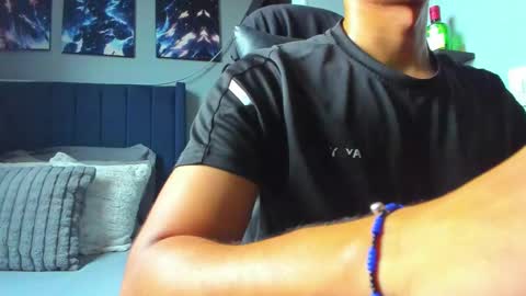 Snapshot of stefann_salvatore chatting on October 23, 7:15 pm Stefann Salvatore online show from October 23, 7:15 pm
