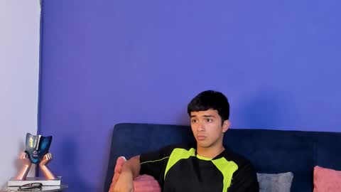 Stefano online show from December 1, 8:18 pm