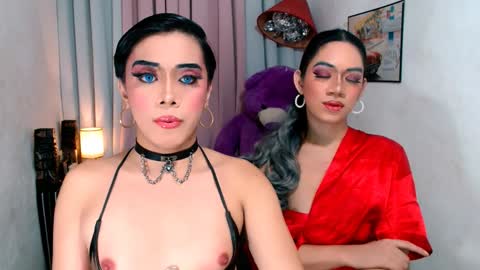 Steffany cummer online show from December 24, 8:44 am