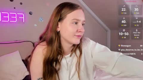 Stella online show from April 18, 10:28 am