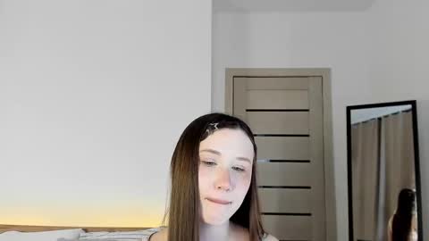 stella_sunny online show from March 11, 1:08 am