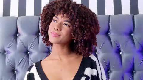 S T E L L A online show from November 15, 12:01 am