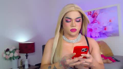 Snapshot of stellagrayts chatting on September 15, 11:12 am CALL ME STELLA online show from September 15, 11:12 am