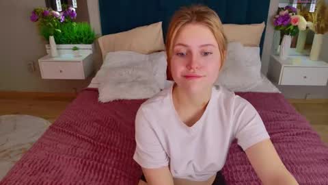 Stella 3 online show from December 4, 8:14 am