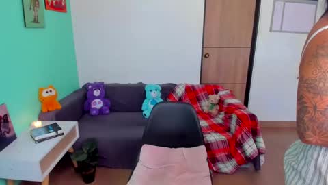 Snapshot of stellartois_ chatting on January 15, 1:09 pm sara instagram sariishalove online show from January 15, 1:09 pm