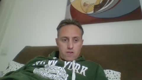 sten015 online show from December 10, 1:44 pm