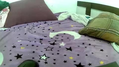 Snapshot of stephany_s chatting on October 25, 9:08 am Stephany online show from October 25, 9:08 am