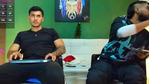    ................     online show from November 21, 3:04 am