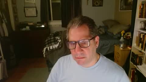 stephenhal9 online show from April 3, 3:57 am