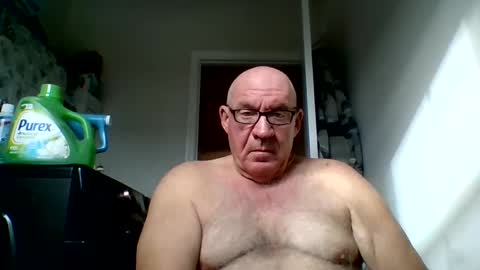 Snapshot of stevejons47 chatting on January 26, 2:08 pm stevejons47 online show from January 26, 2:08 pm