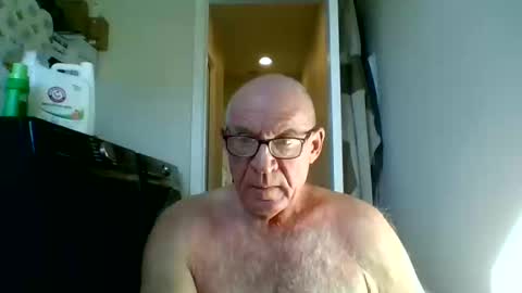 Snapshot of stevejons47 chatting on October 30, 2:39 pm stevejons47 online show from October 30, 2:39 pm