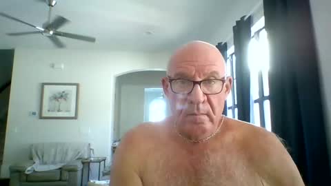 Snapshot of stevejons47 chatting on September 15, 2:40 pm stevejons47 online show from September 15, 2:40 pm