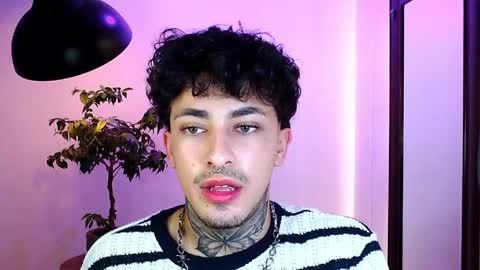 Daniel Steven Navarro online show from April 4, 12:06 am