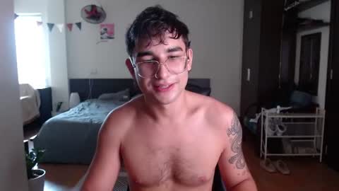 Alex   online show from June 11, 4:21 am