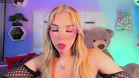 Steisee Reyes online show from October 8, 8:09 am