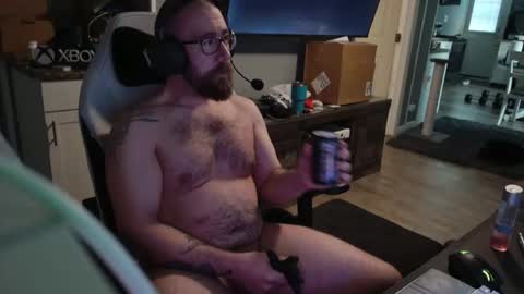 StickyKraken online show from June 8, 12:05 am