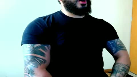 stiven253958 online show from April 11, 5:39 pm