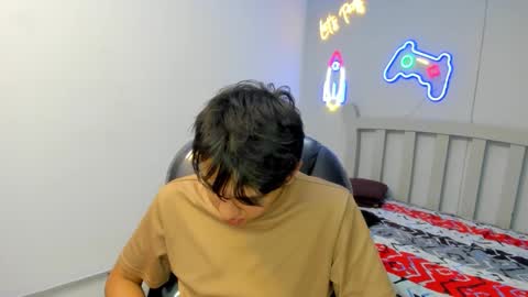 Stiwen online show from October 24, 4:08 pm