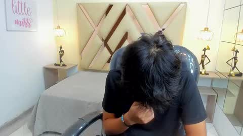 Stiwen online show from February 12, 1:15 pm