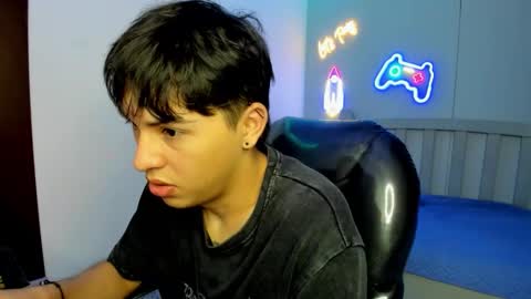 Stiwen online show from November 24, 2:05 pm