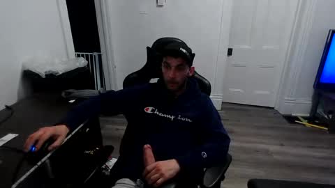 stonedpanda77 online show from June 22, 11:34 pm