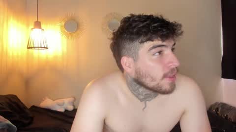 Snapshot of stoneepaul chatting on February 2, 5:48 pm     --free-- online show from February 2, 5:48 pm