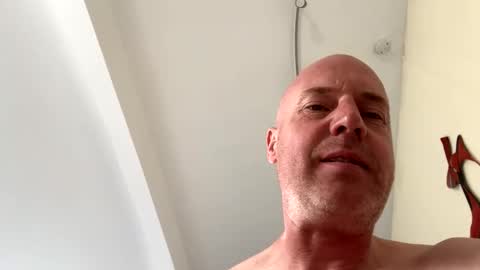 Stoodley22 online show from April 12, 3:27 pm